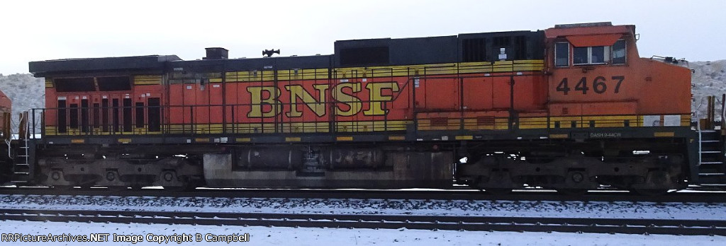 BNSF 4467